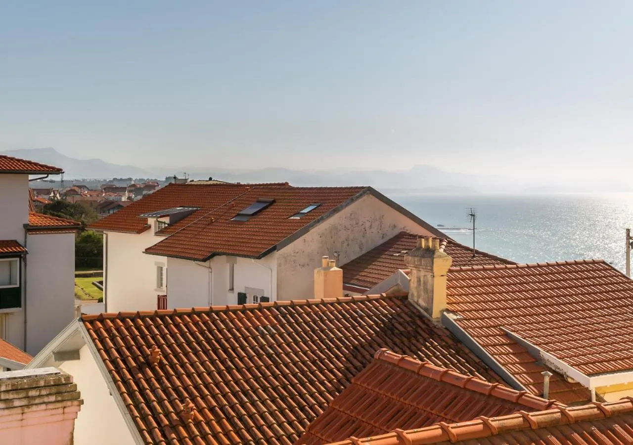 Appartement Avec Vue Sur La Cote Des Basques By Ginto Hotels Biarritz 0*,
